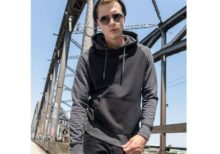 Sweat capuche manches raglan